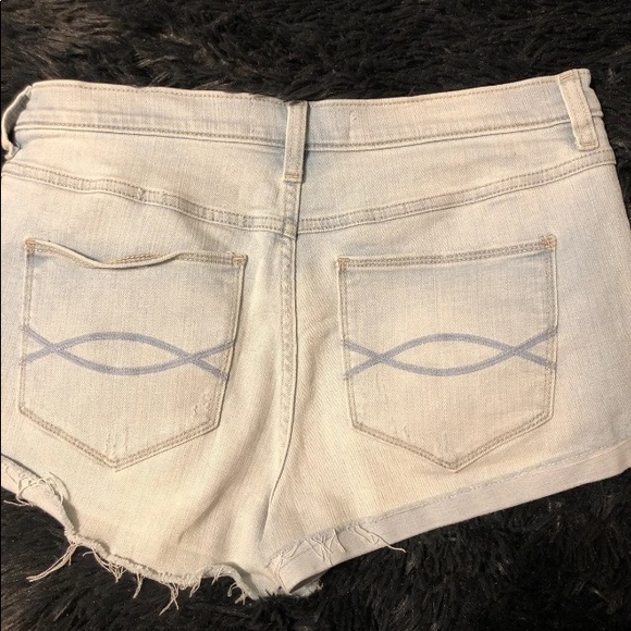 Abercrombie and Fitch Jean shorts - Picture 1 of 2